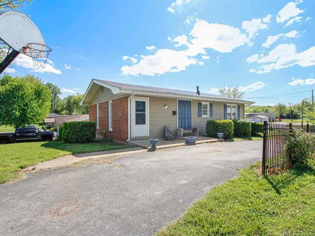 House for sale in Horse Cave, Hart County