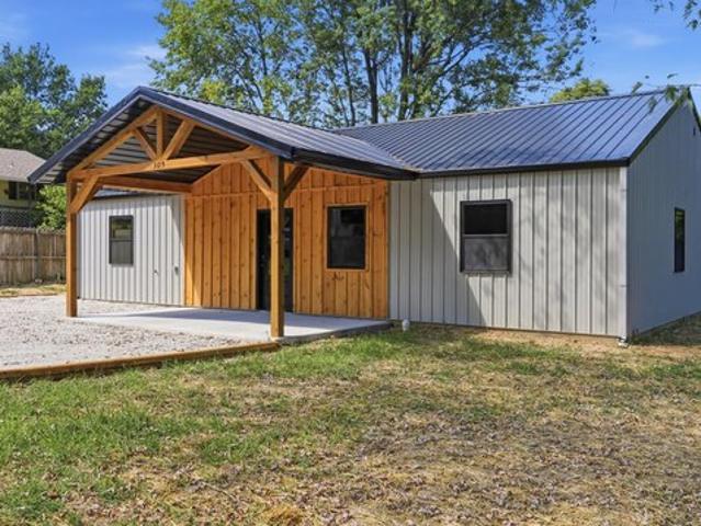 House for sale in Mountain Grove, Wright County
