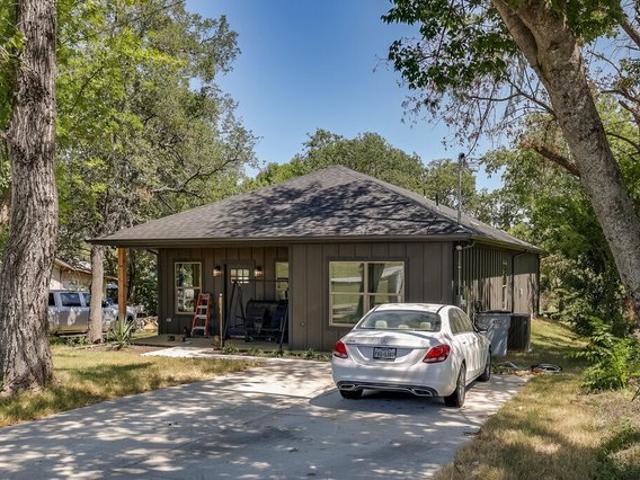 House for sale in Ellis, Texas