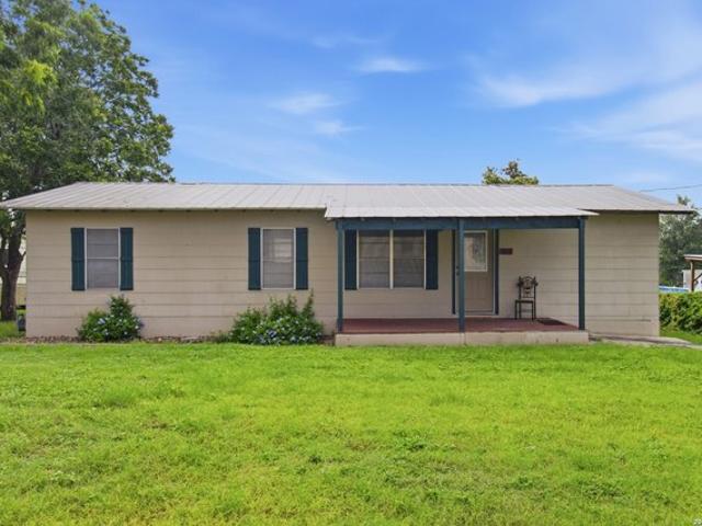 House for sale in Falls City, Texas