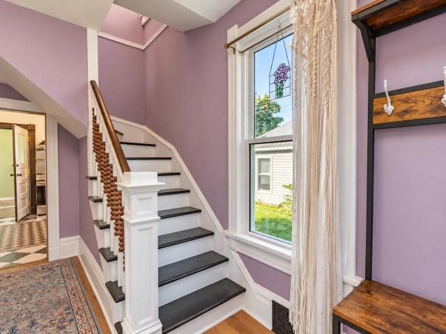 House for sale in Dodgeville, Iowa County