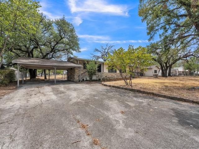 House for sale in Glen Rose, Somervell County
