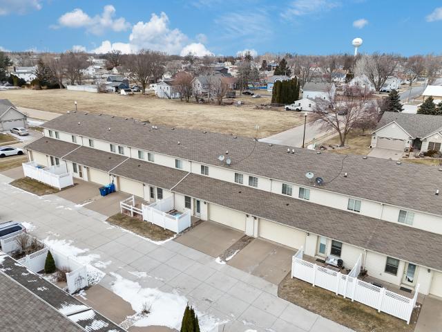 Townhouse for sale in Blue Grass, Iowa