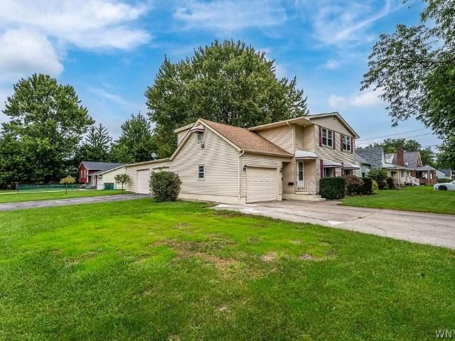 House for sale in Niagara, New York