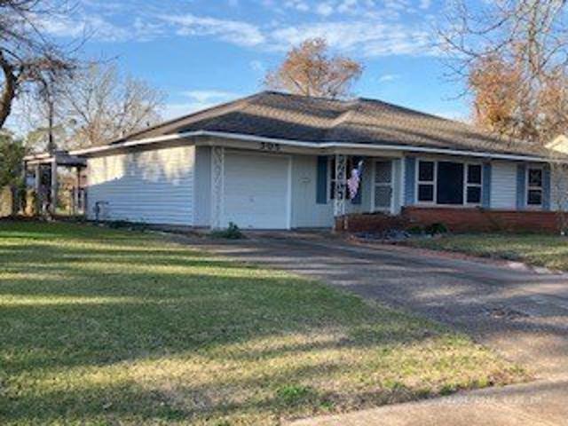 House for sale in Lake Jackson, Texas