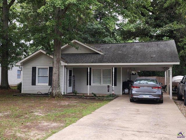 House for sale in Byron, Georgia