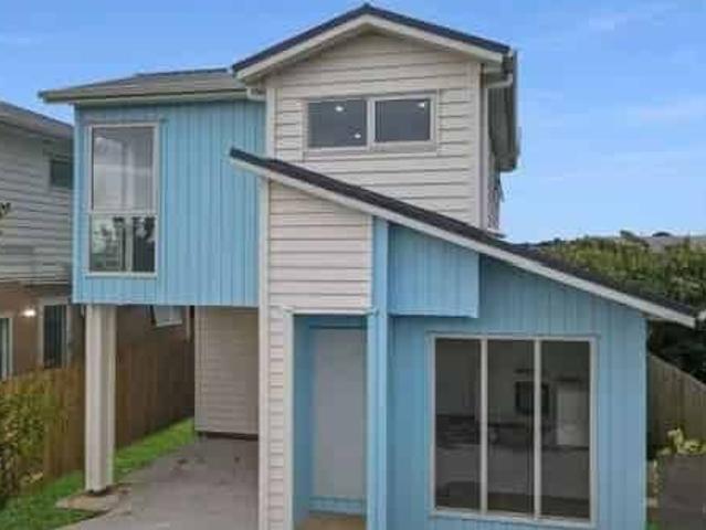 Townhouse for rent in Papakura