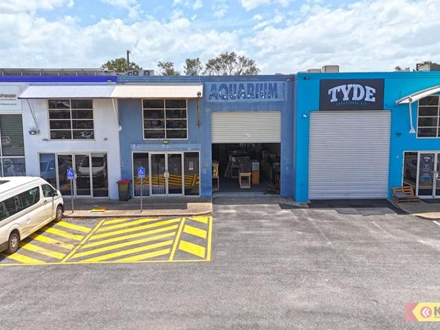 Warehouse for rent in Toombul, Queensland