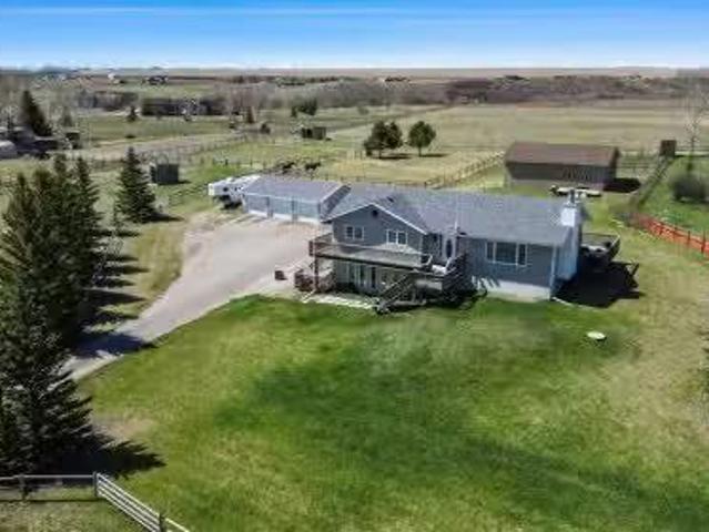 House for sale in Alberta