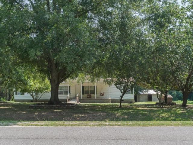 House for sale in Carlton, Georgia
