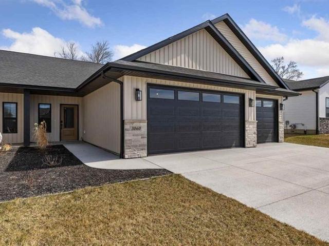 Condo for sale in Linn, Iowa