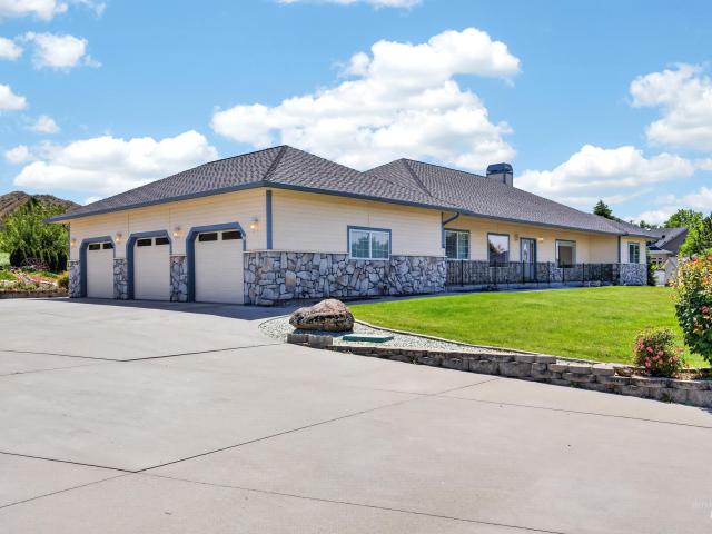House for sale in Gem, Idaho