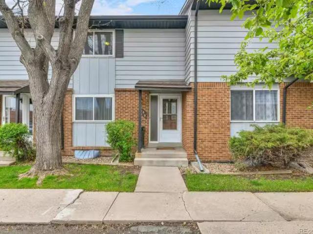 Condo for sale in Westminster