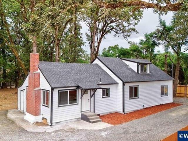 House for sale in Oregonia
