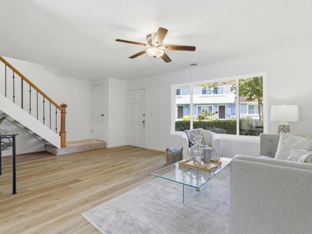 Townhouse for sale in Park Row, San Jose