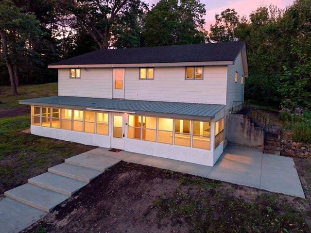 House for sale in Cambridge, Minnesota