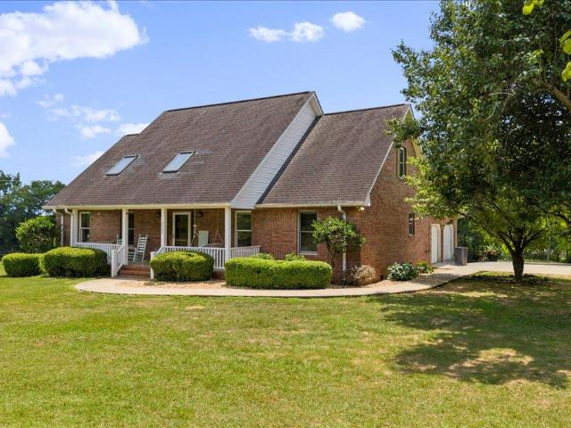 House for sale in Riceville