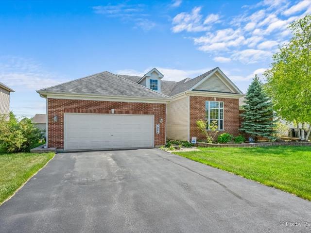 House for sale in Mchenry, Illinois