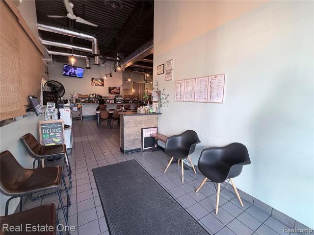 Commercial for sale in Wixom, Oakland County