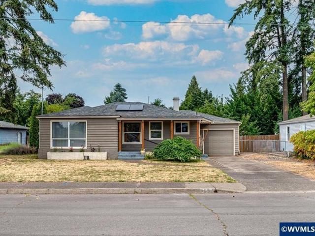 House for sale in Oregonia