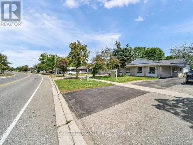House for sale in Mississauga, Ontario