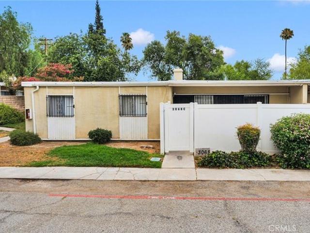 Condo for sale in Riverside, California