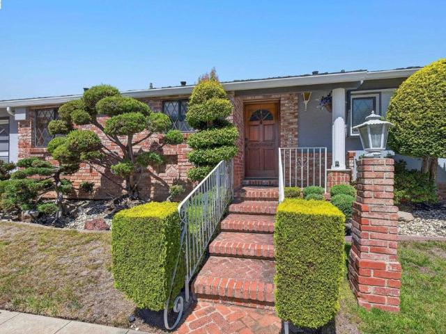 House for sale in Hayward, California