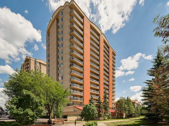 Condo for sale in Wedgewood, Alberta