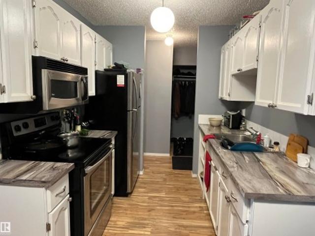 Condo for sale in Wedgewood, Alberta