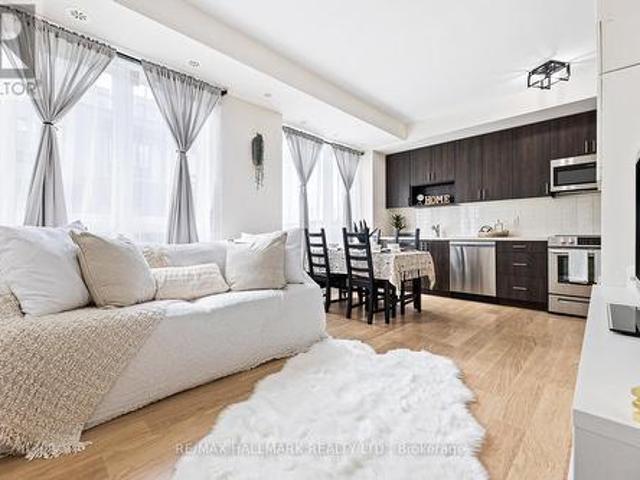 Townhouse for sale in Woburn, Ontario