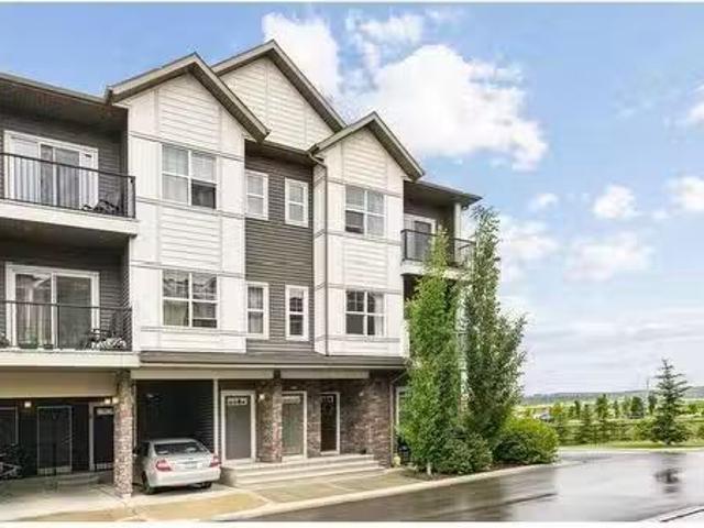 Condo for sale in Cochrane, Alberta