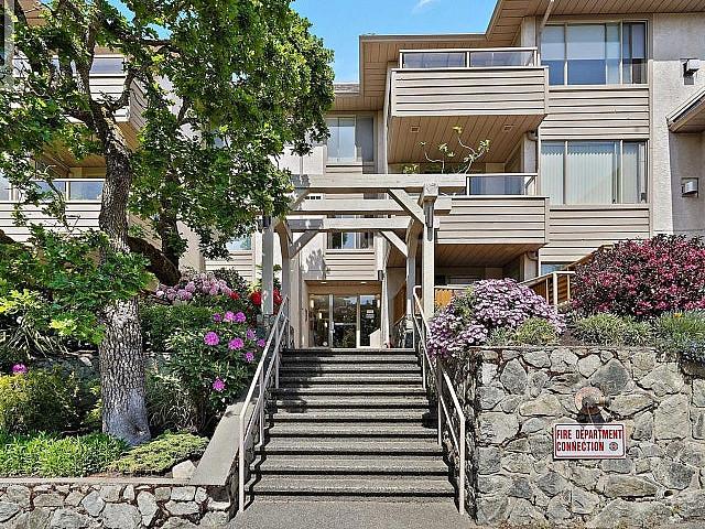 Condo for sale in Saanich, British Columbia
