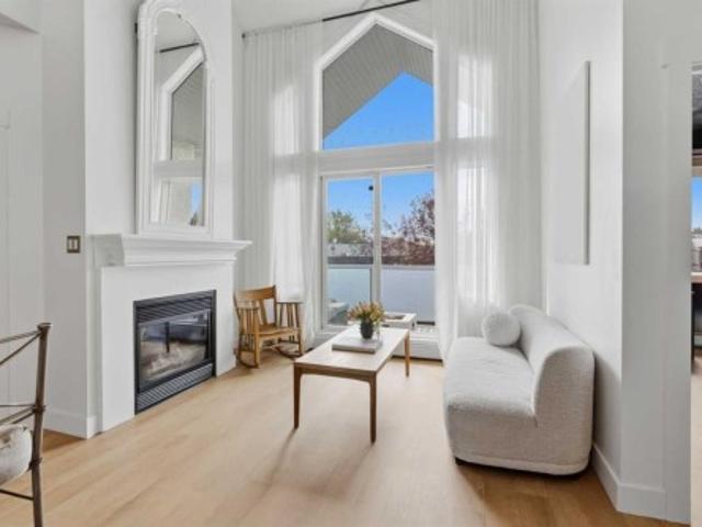 Condo for sale in South Calgary, Calgary