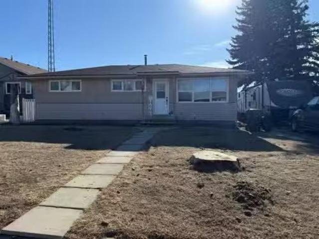 House for sale in Forty Mile, Alberta