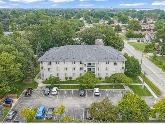 Condo for sale in Fontainebleau, Windsor