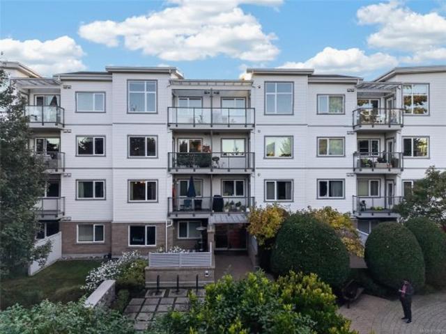 Property for sale in Royal Oak, Saanich