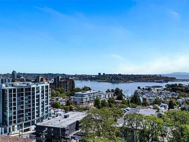 Condo for sale in British Columbia