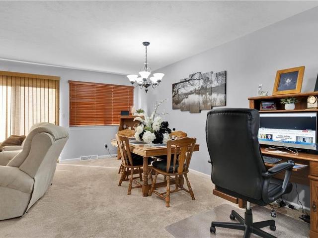 Townhouse for sale in Lyndora, Pennsylvania
