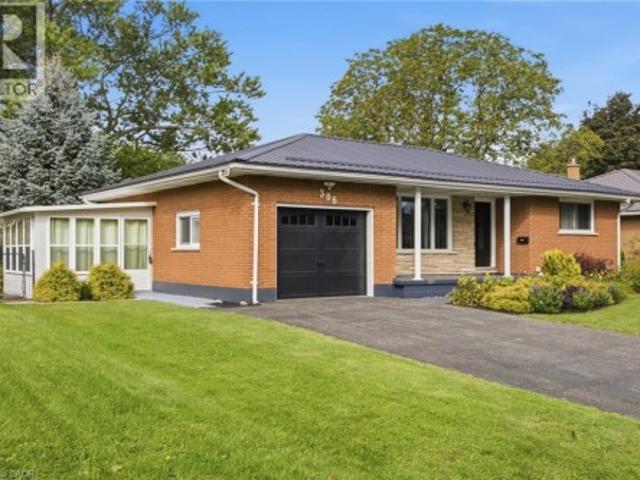 House for sale in Delhi, Ontario