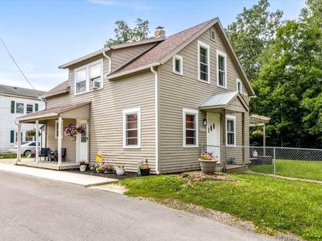 House for sale in Winchester, Indiana