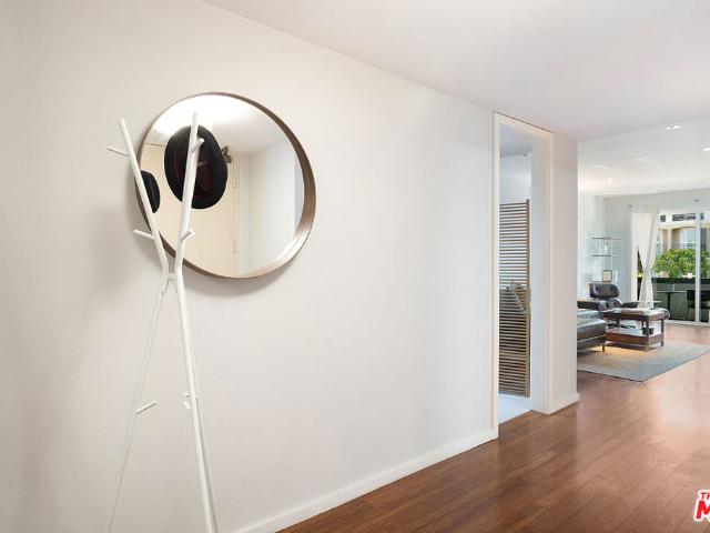 Condo for sale in Canoga Park, California