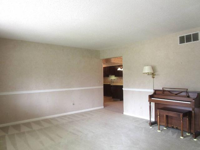 House for sale in Carmi, Illinois