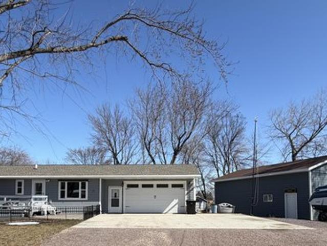 House for sale in Milbank, South Dakota