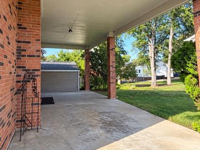 House for sale in Tantallon Square, Fort Washington