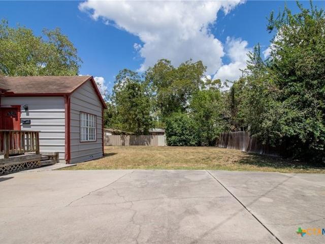 House for sale in Victoria, Victoria County