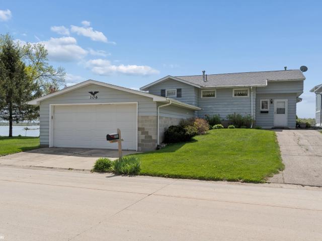 House for sale in Cerro Gordo, Iowa