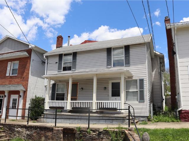 House for sale in Ligonier, Pennsylvania