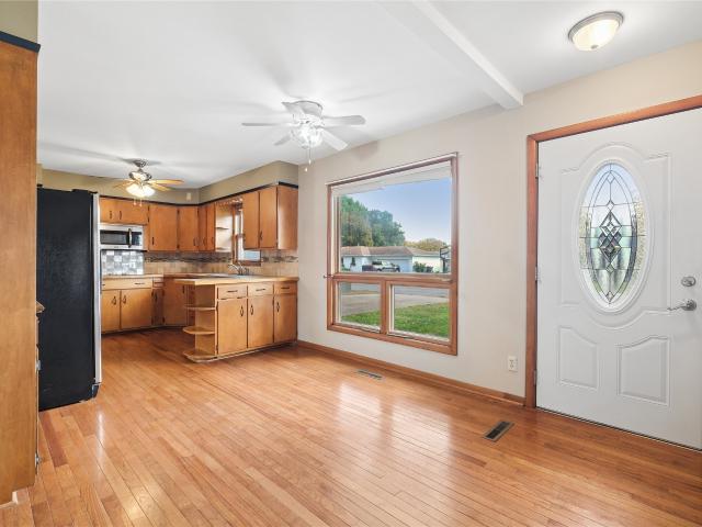 House for sale in Pella, Marion County