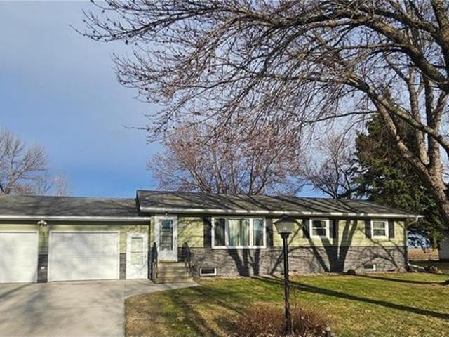 House for sale in Mooreton, North Dakota