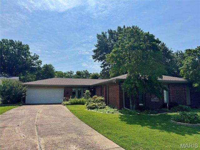 House for sale in Ballwin, Missouri
